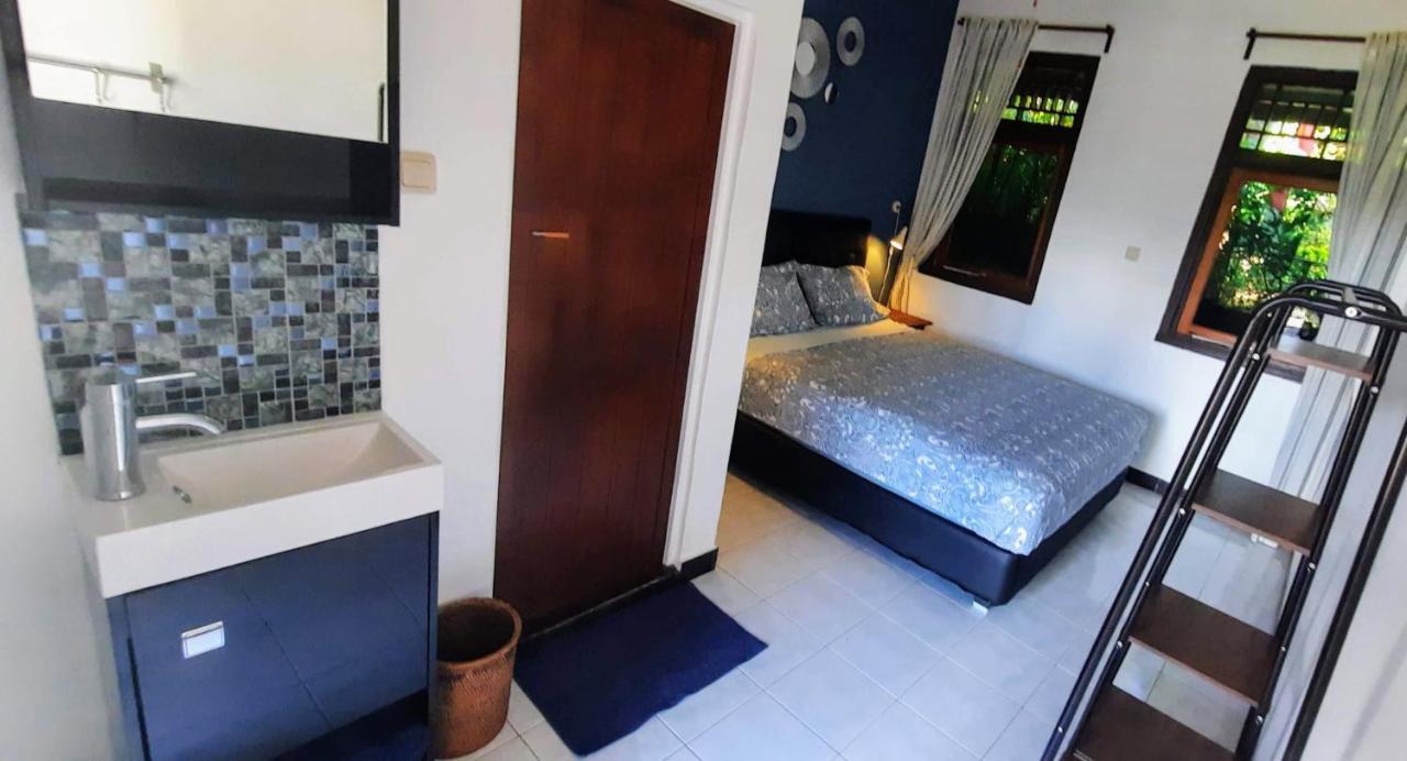 Guesthouse The 4 Fish مانادو المظهر الخارجي الصورة